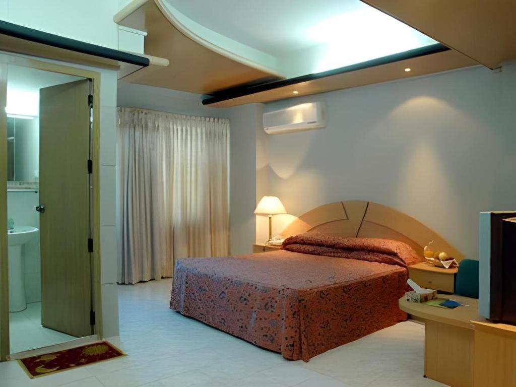 Hotel Tower Inn, Ćottogram Zewnętrze zdjęcie