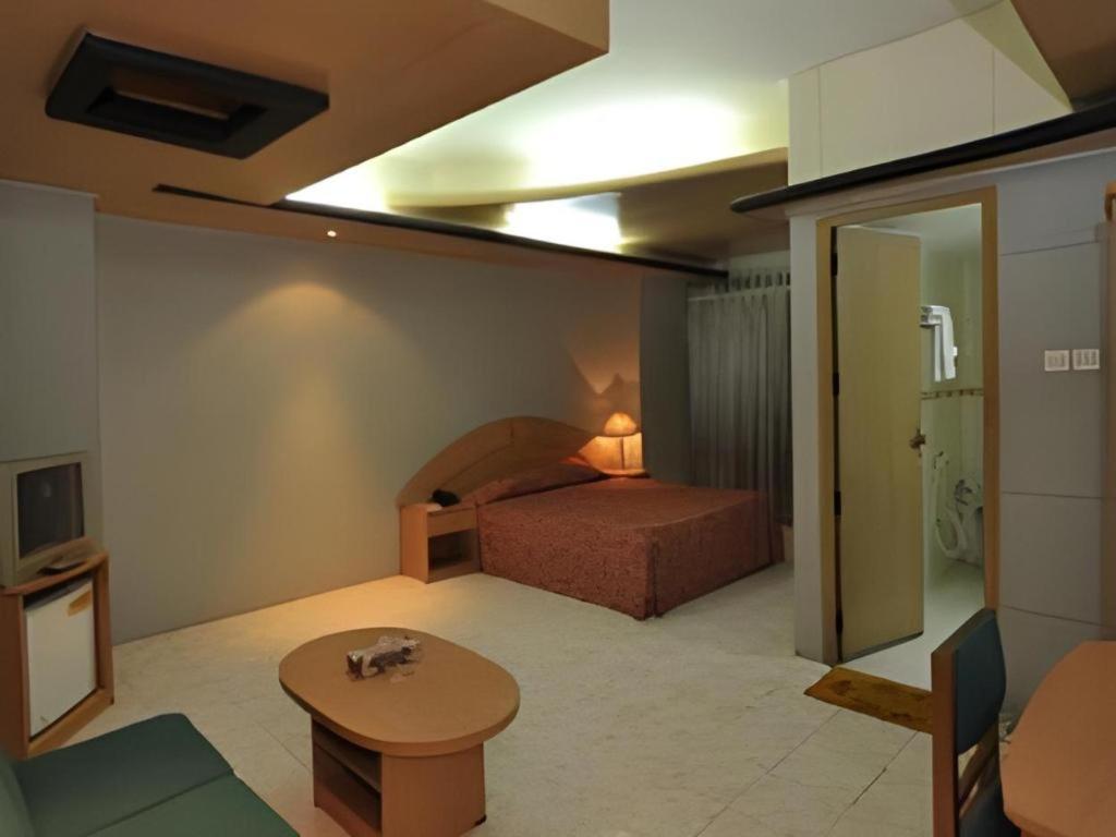 Hotel Tower Inn, Ćottogram Zewnętrze zdjęcie