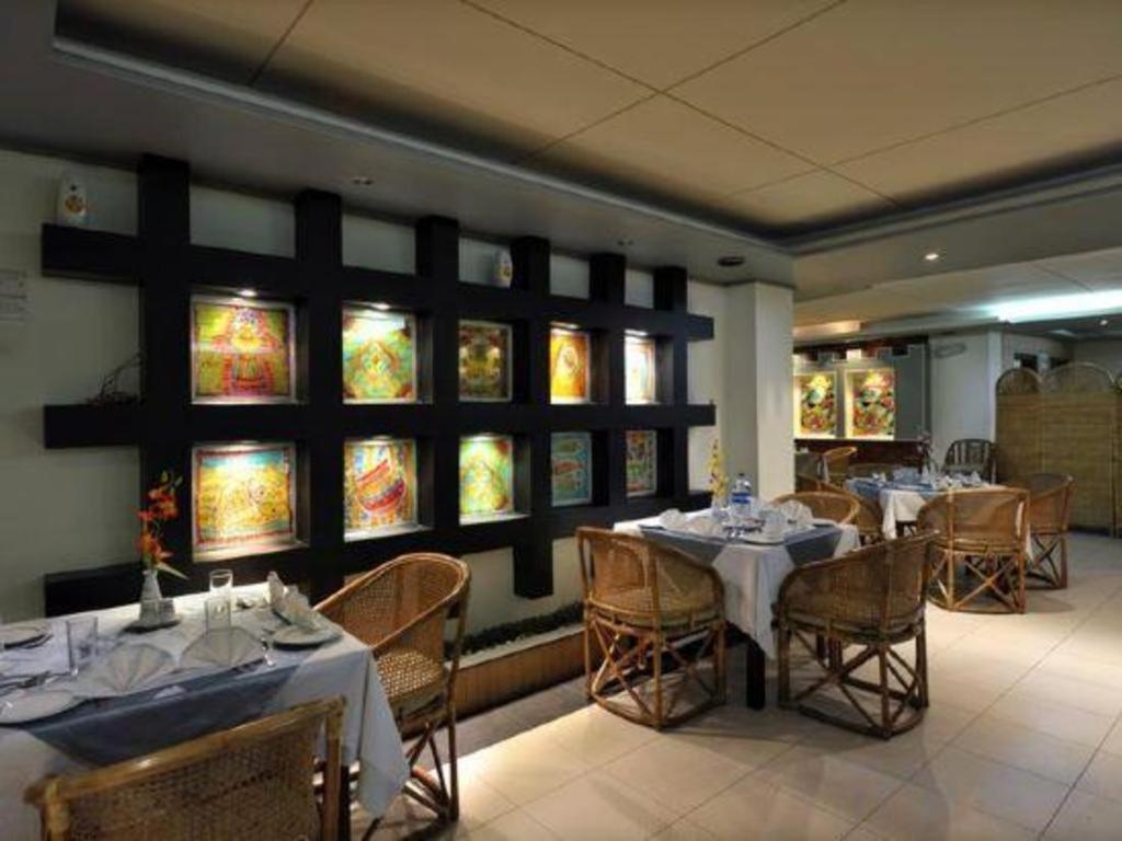 Hotel Tower Inn, Ćottogram Zewnętrze zdjęcie