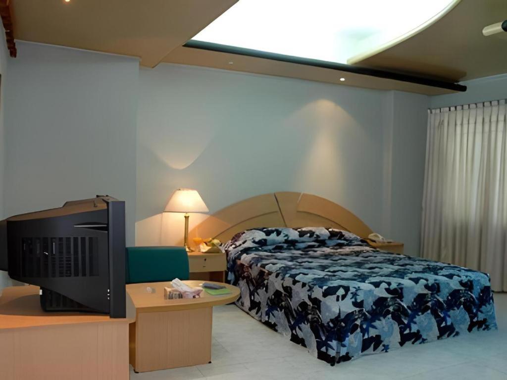Hotel Tower Inn, Ćottogram Zewnętrze zdjęcie