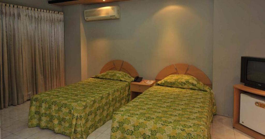 Hotel Tower Inn, Ćottogram Zewnętrze zdjęcie