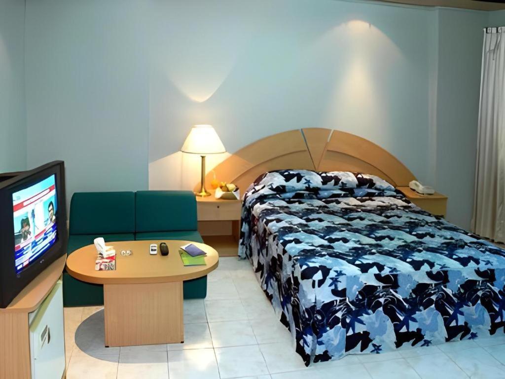 Hotel Tower Inn, Ćottogram Zewnętrze zdjęcie